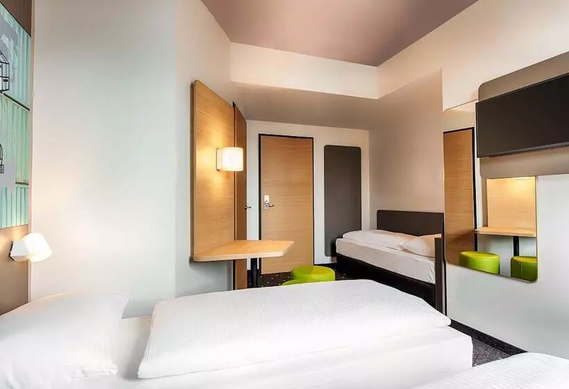Standard Kolmen Hengen Huone, B&b Hotel Stuttgart Neckarhafen