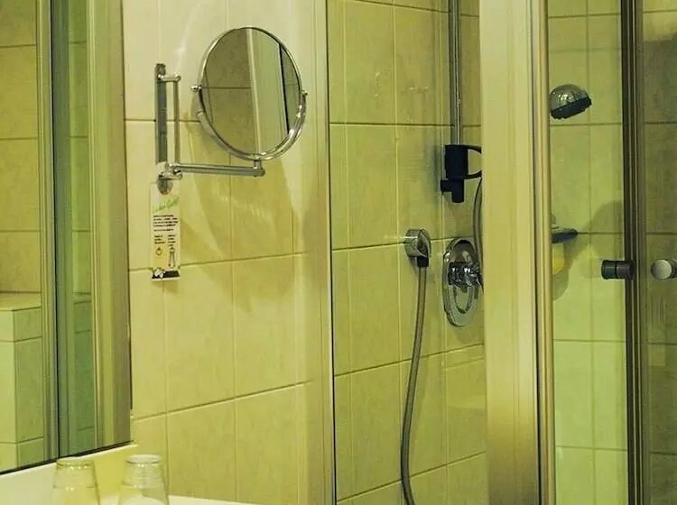 Standard Room, Berghotel Brockenblick
