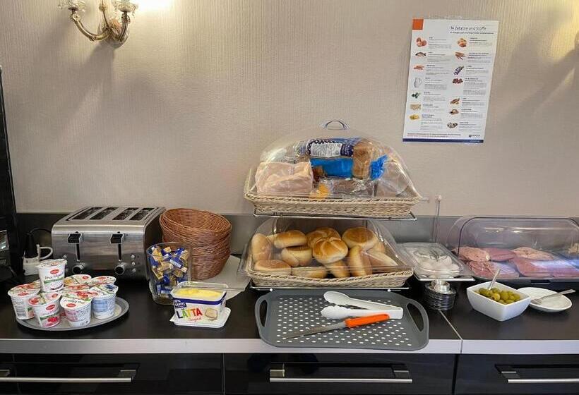 Номер Стандарт Трехместный, Hafner Hotel  Apartment