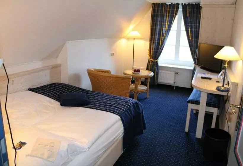 Standard Yhden Hengen Huone, Altes Land