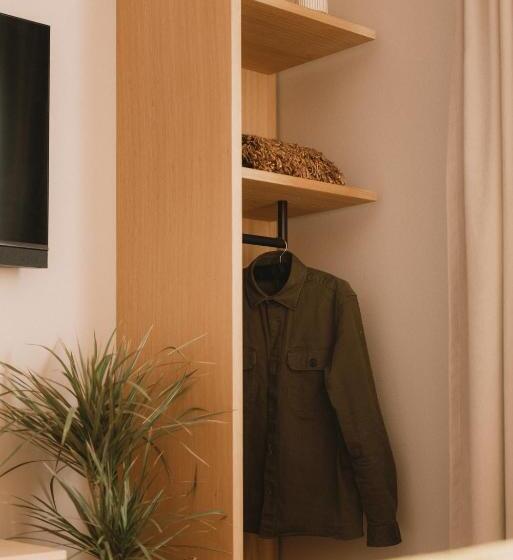 סוויטת ג'וניור, 2places Side