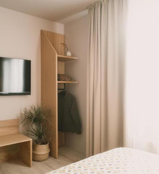 סוויטת סופריור, 2places Side