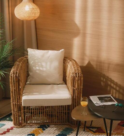 חדר משפתחתי סופריור, 2places Side