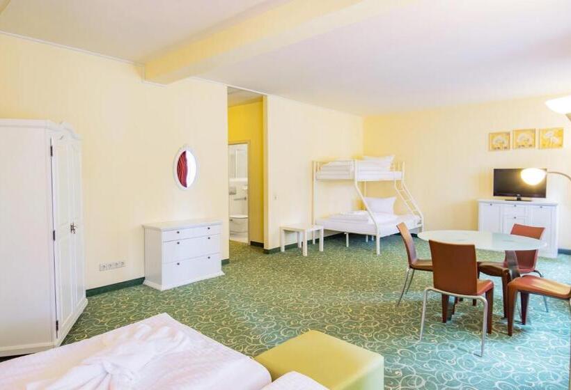 חדר סטנדרט לארבעה, Erzgebirgshotel Freiberger Höhe