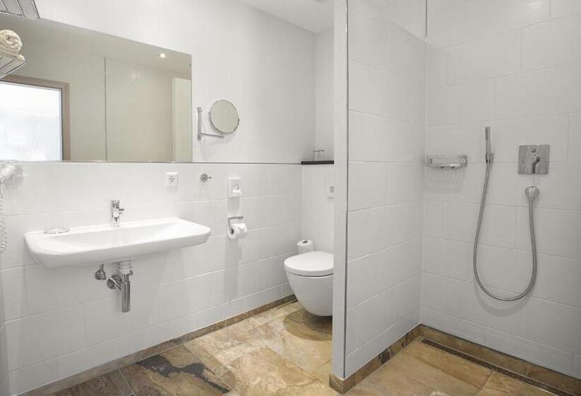 豪华家庭房间, Filla Andre