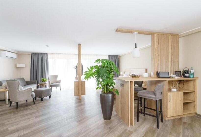 Студио Стандарт с Балконом, Forsthaus Grüna Betreiber Gmbh