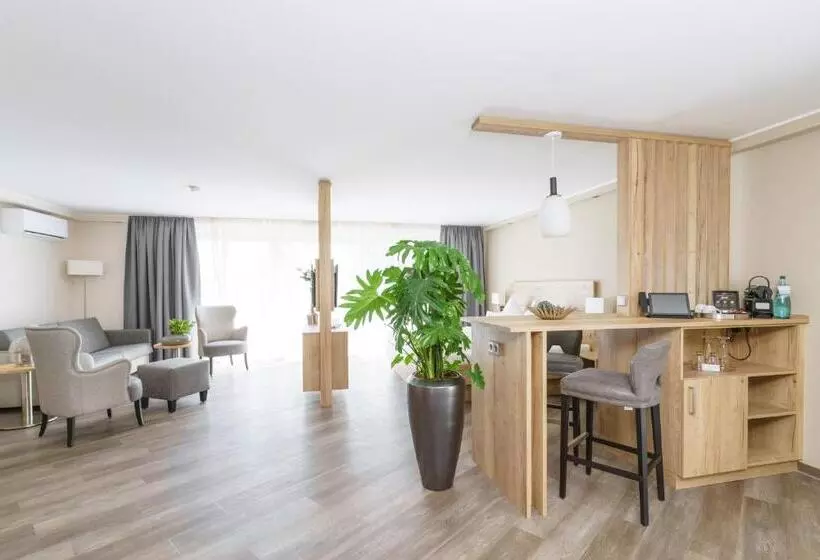 Standard-studio Parveke, Forsthaus Grüna Betreiber Gmbh