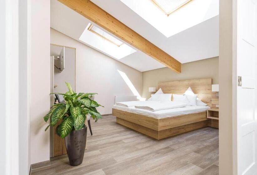 家庭套房, Forsthaus Grüna Betreiber Gmbh