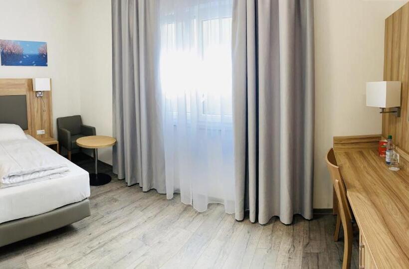 Quarto Superior Individual, Garni Hotel Zur Krone