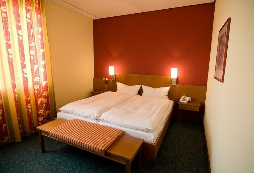 スタンダードルーム, Hellers Krug