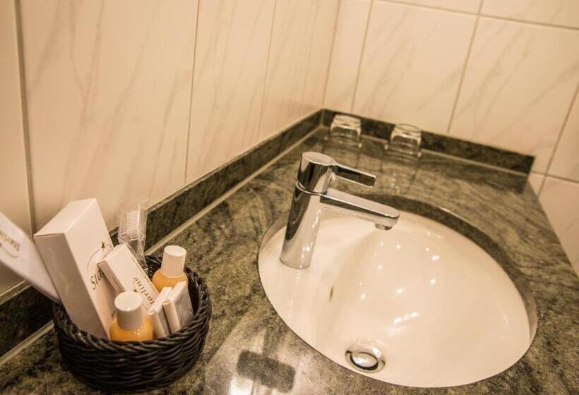 コンフォートルーム, Hellers Krug