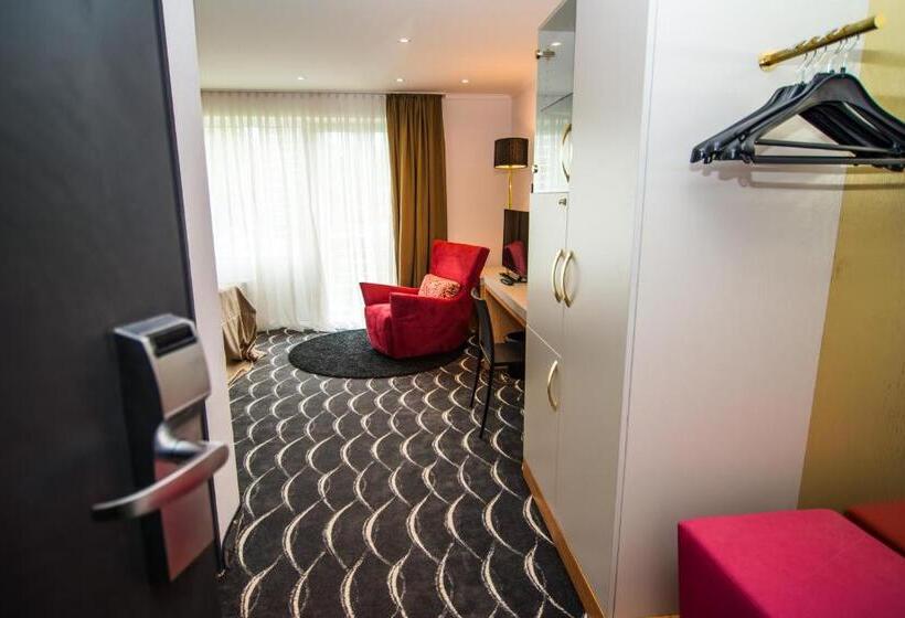 コンフォートルーム, Hellers Krug