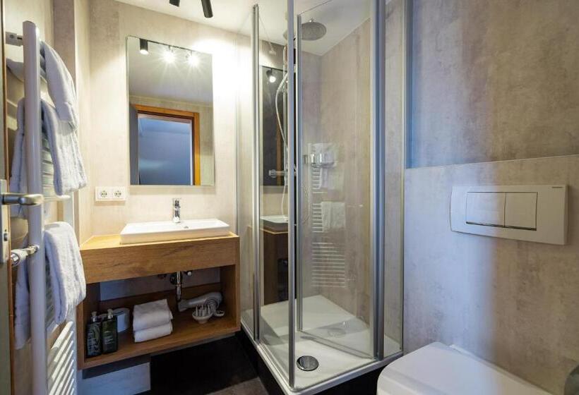 חדר סטנדרט, Posthorn