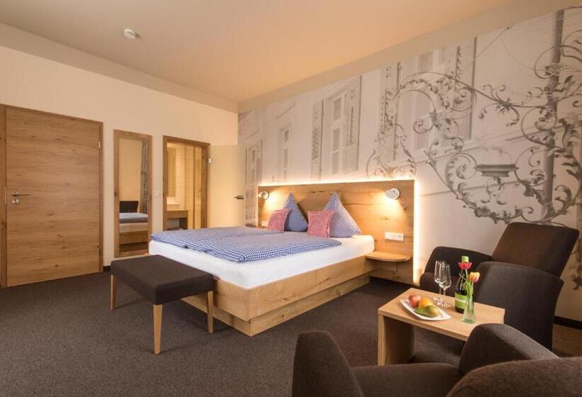 חדר סטנדרט, Posthorn