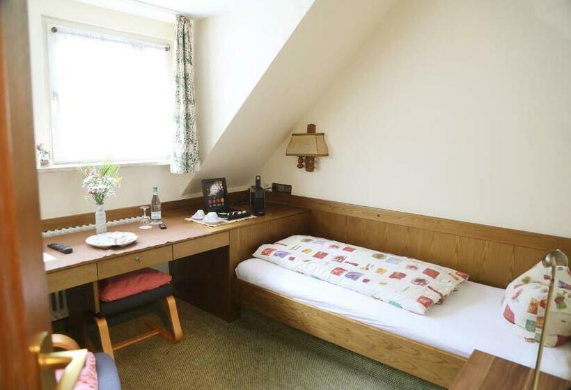 标准单人间, Restaurant Adler Stube