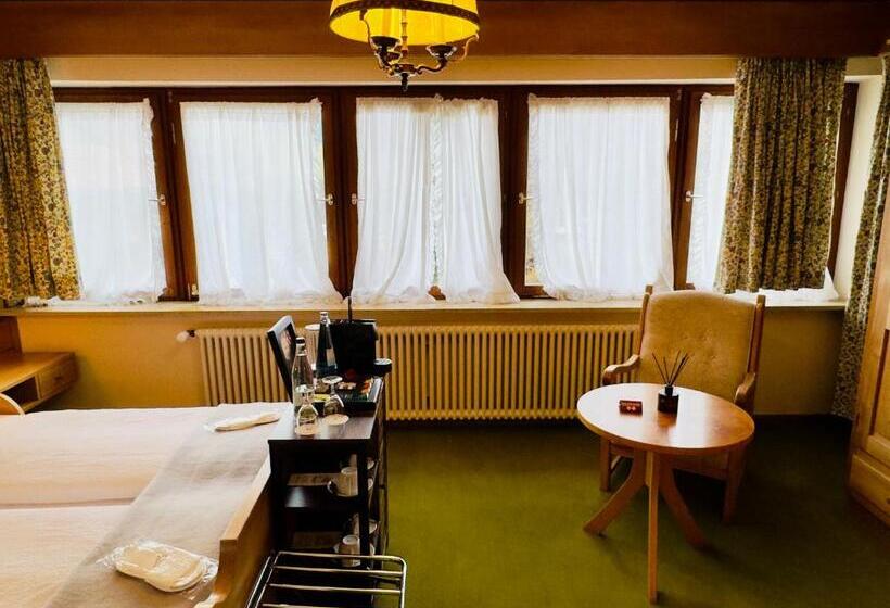 标准间, Restaurant Adler Stube