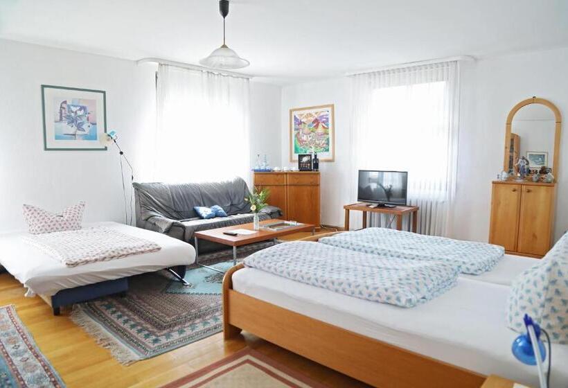 家庭间, Restaurant Adler Stube