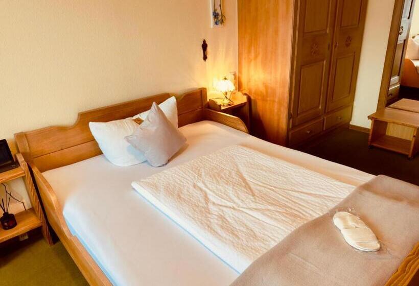 带阳台的标准单人间, Restaurant Adler Stube