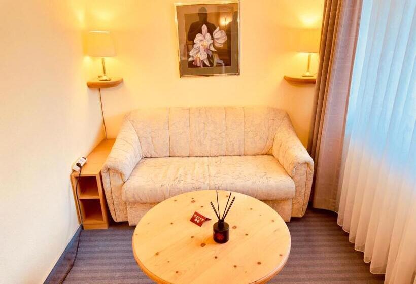 带阳台的豪华间, Restaurant Adler Stube