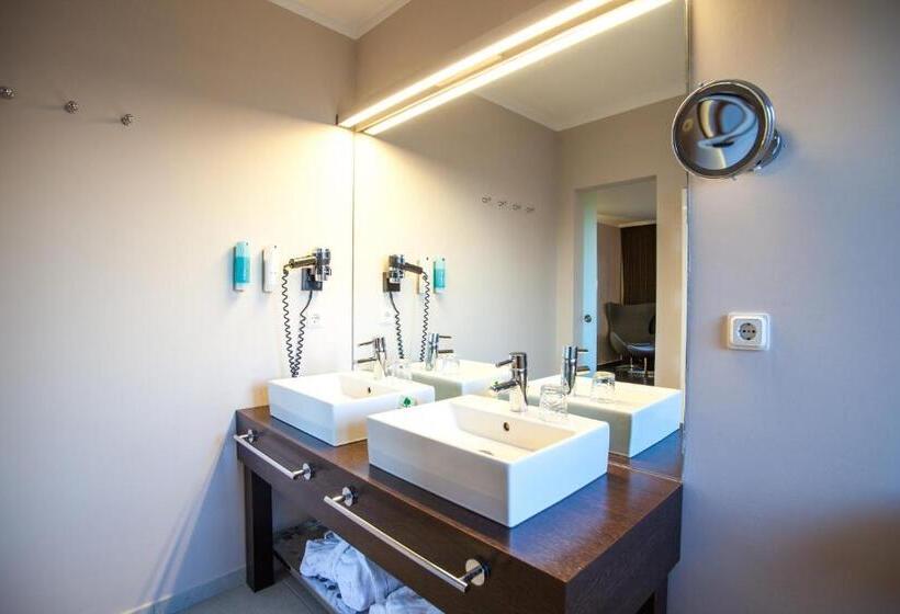 سوییت جونیور, Retro Design