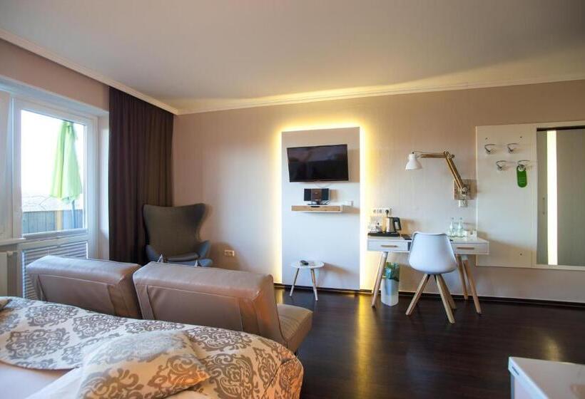 سوییت جونیور, Retro Design