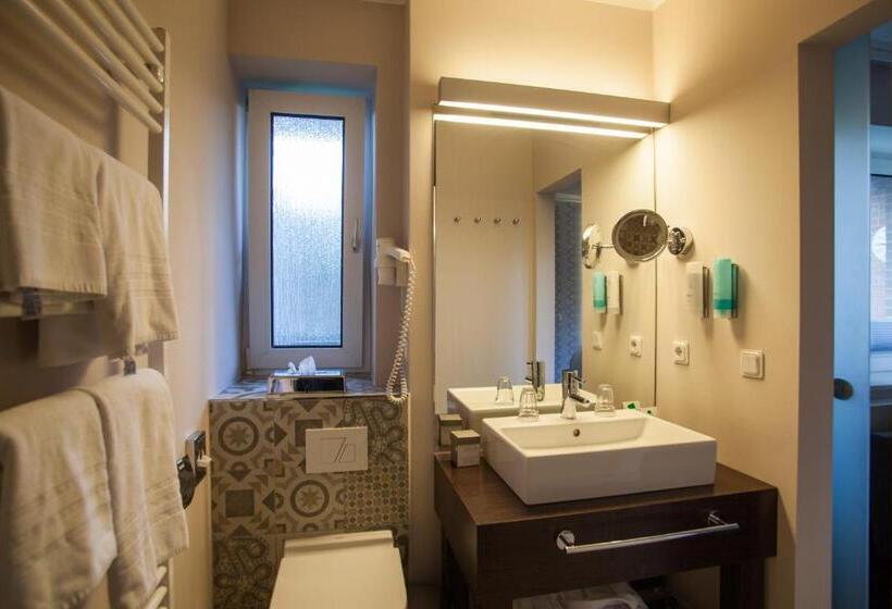 سوئیت راحتی, Retro Design