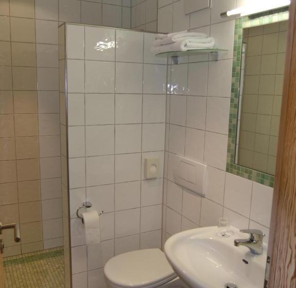 舒适型单人间, Und Gutsgaststätte Rappenhof