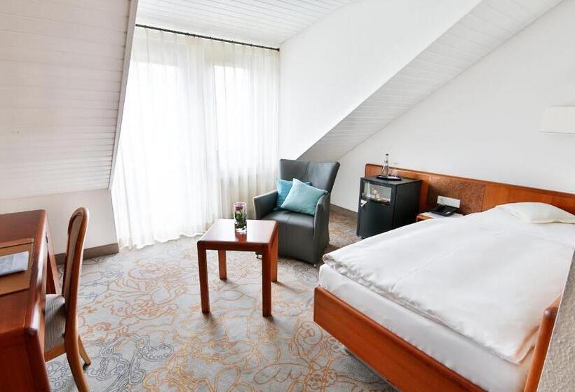 舒适型单人间, Und Gutsgaststätte Rappenhof