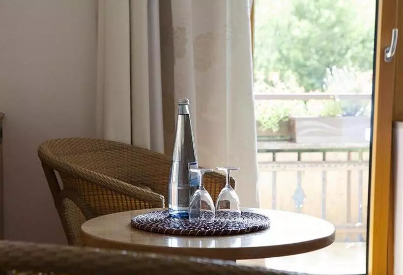 Economy-huone, Landhotel Graf