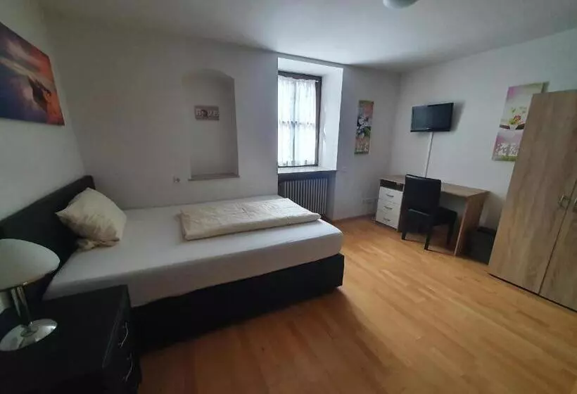 Standard Yhden Hengen Huone, Gasthof Hotel Zum Rebstock