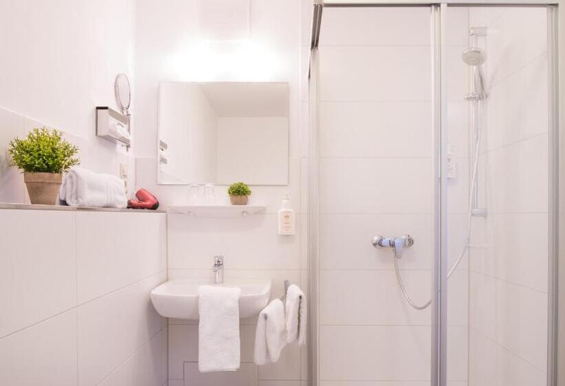 스탠다드 룸, Residenz