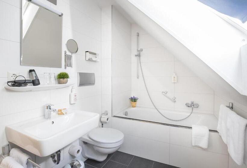 침실 1개 아파트, Residenz