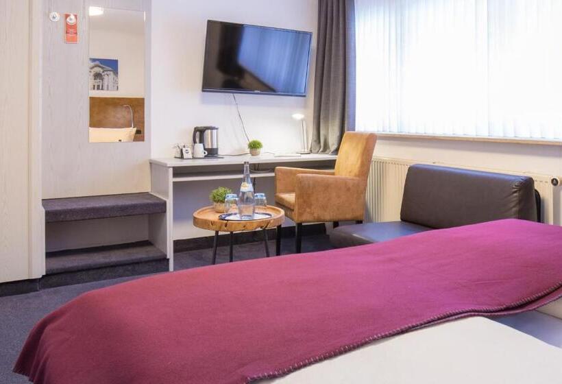 스탠다드 트리플 룸, Residenz