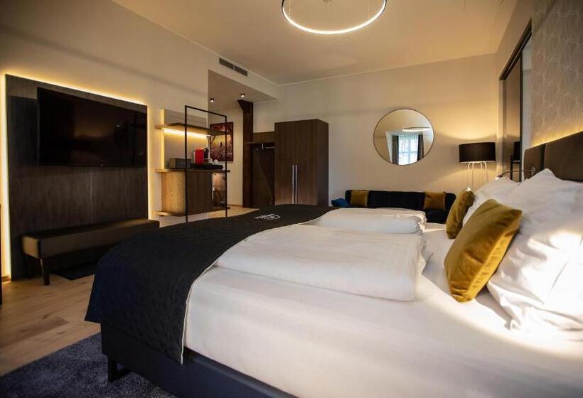 Президентский Люкс, Böhlerstern