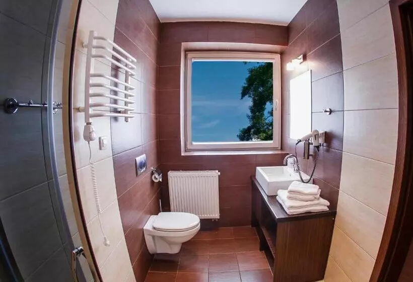 اتاق خانوادگی, Boutique Hotel S I Milionowa