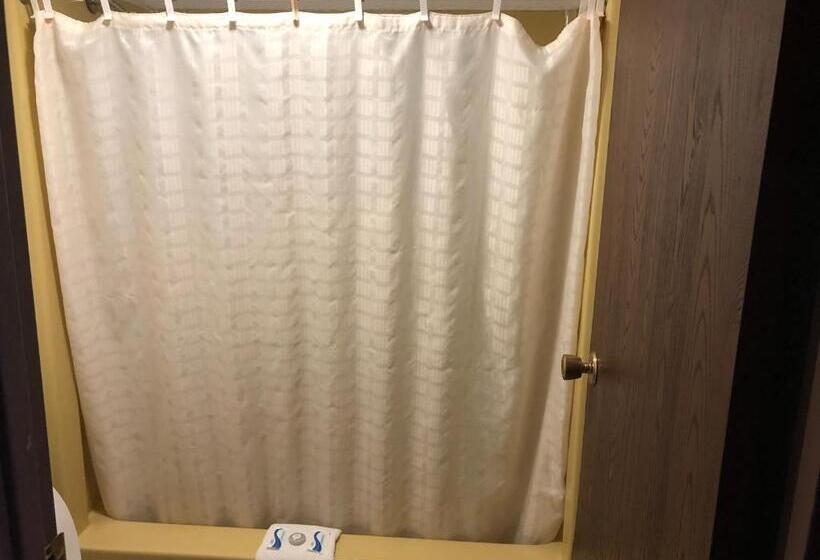 חדר סטנדרט, Budget Host Inn