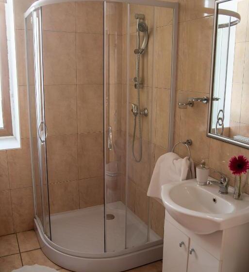 غرفة قياسية, Class Residence