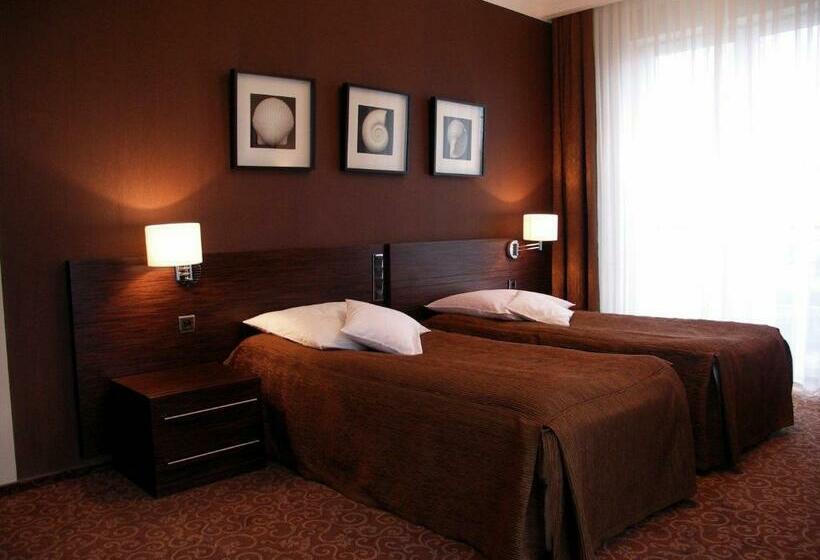 غرفة قياسية, Falko