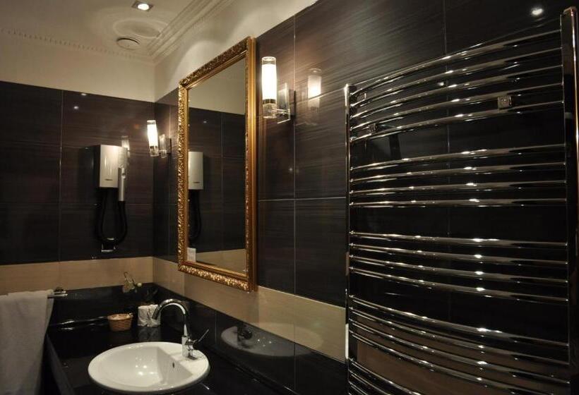 غرفة قياسية فردية, Falko