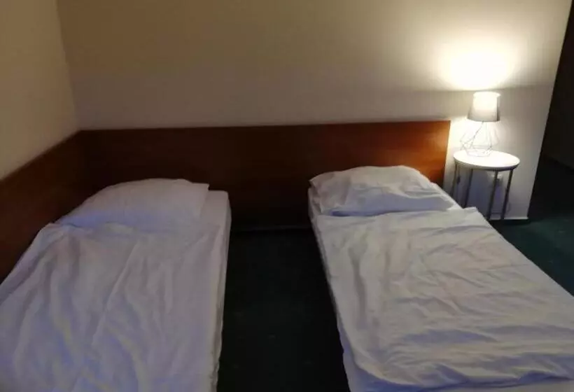 اتاق اکونومی, Hostel Ratuszowy