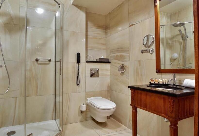 חדר סטנדרט, Koronny