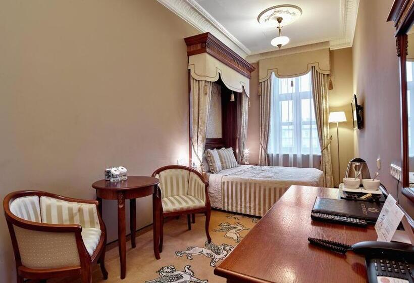 חדר סופריור, Koronny