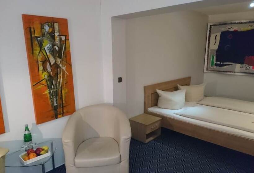 Номер Стандарт, Nüller Hof