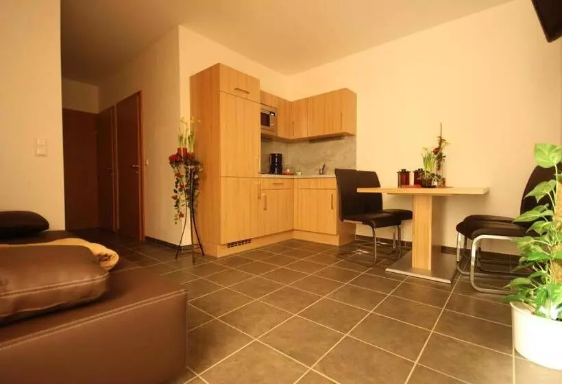 テラスつきの2ベッドルームアパートメント, Panoramadorf Saualpe