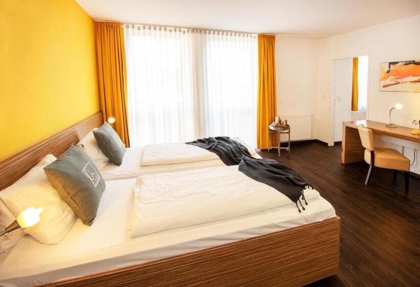 غرفة قياسية, Restaurant Winkler