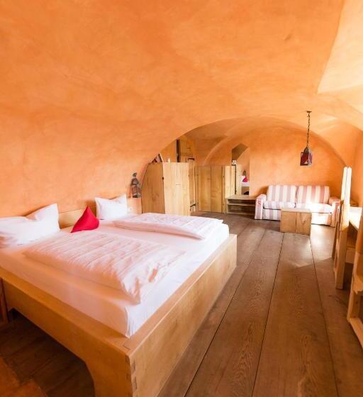 Номер Стандарт, San Gabriele