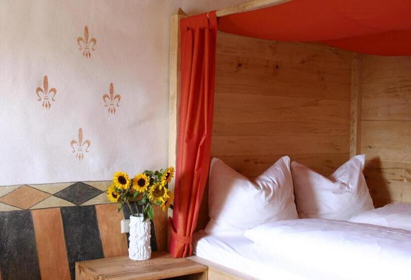 Номер Стандарт, San Gabriele