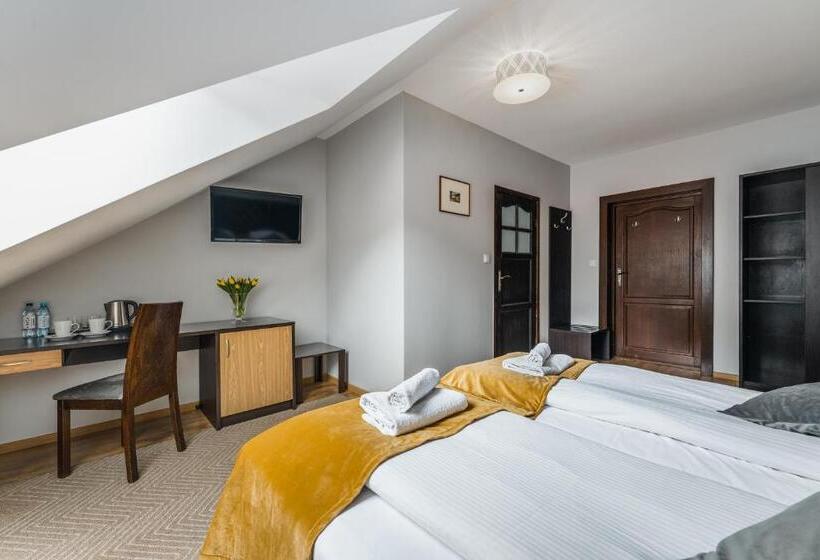 اتاق استاندارد, Smile Pieniny