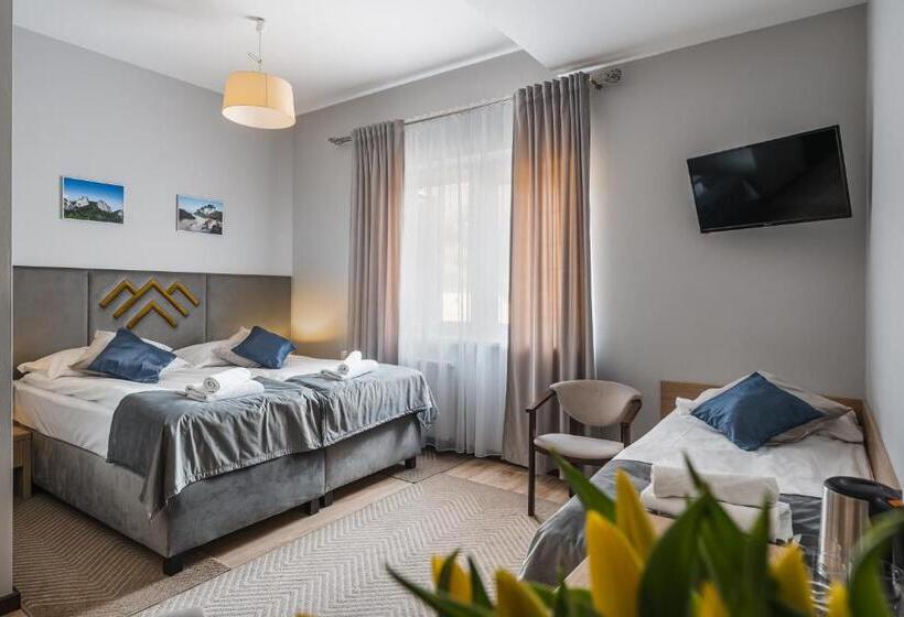 اتاق استاندارد سه نفره, Smile Pieniny