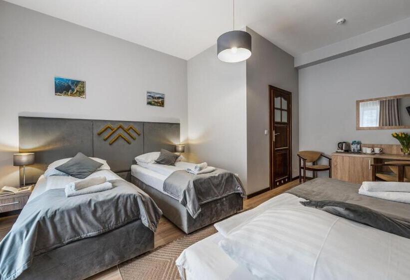 اتاق استاندارد سه نفره, Smile Pieniny